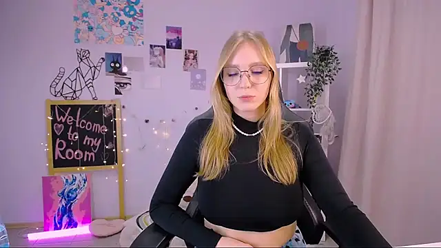 VeronicaAndersen online show from 02.19.25