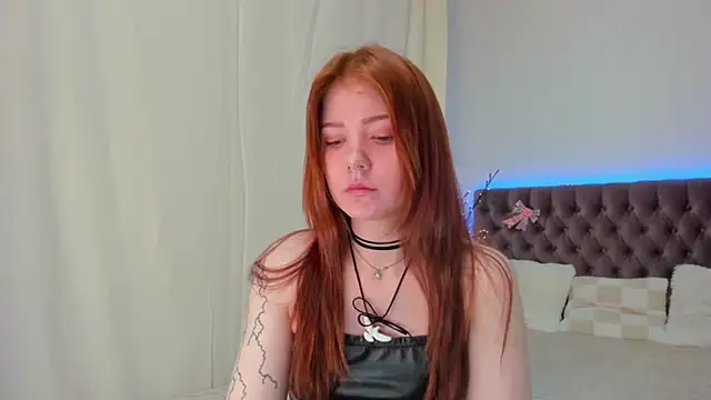 Snapshot of Ella_Mayers chatting on 03.14.25 Ella Mayers online show from 03.14.25