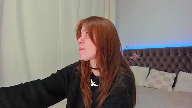 Snapshot of Ella_Mayers chatting on 03.16.25 Ella Mayers online show from 03.16.25