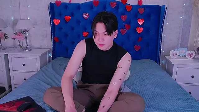 Snapshot of just_gay_ chatting on 02.26.25 just gay  online show from 02.26.25