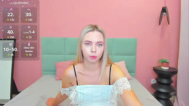 TessaAdorable online show from 09.13.25