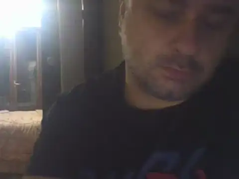 Snapshot of NAvoglia chatting on 10.26.25 NAvoglia online show from 10.26.25