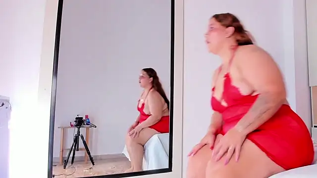 PauletteLannee online show from 02.14.25