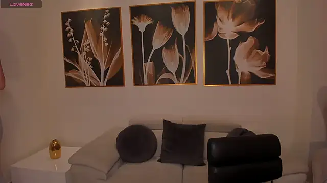 IsabellaKroft online show from 02.18.25