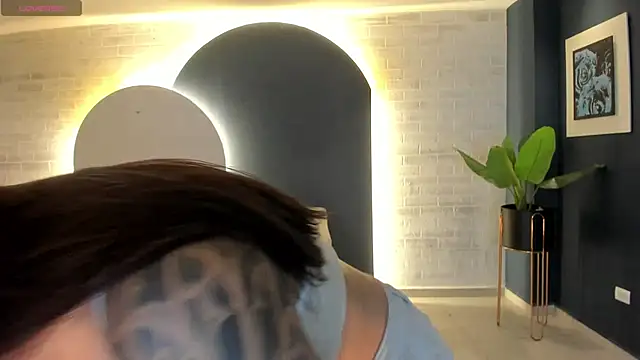 IsabellaKroft online show from 03.10.25