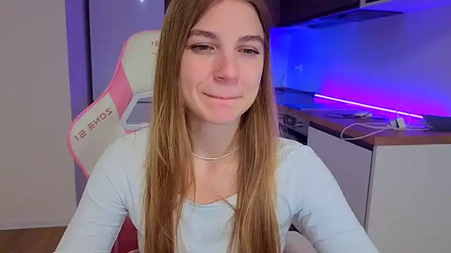 Enjoy everymoment  online show from 04.22.26