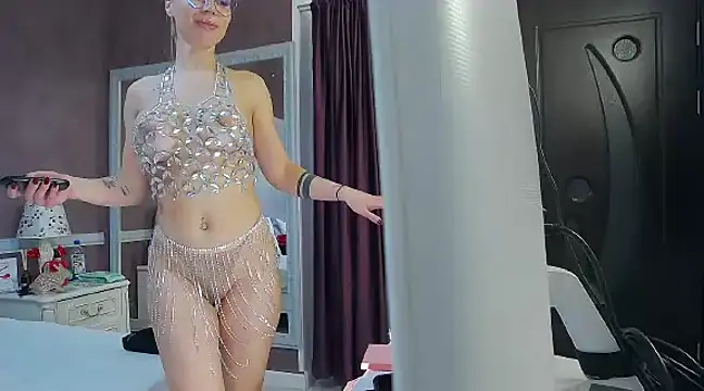 TessaStarr online show from 02.26.25