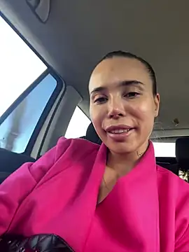 TessaStarr online show from 03.20.25