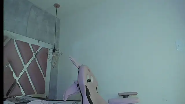 Raichell  online show from 03.21.25