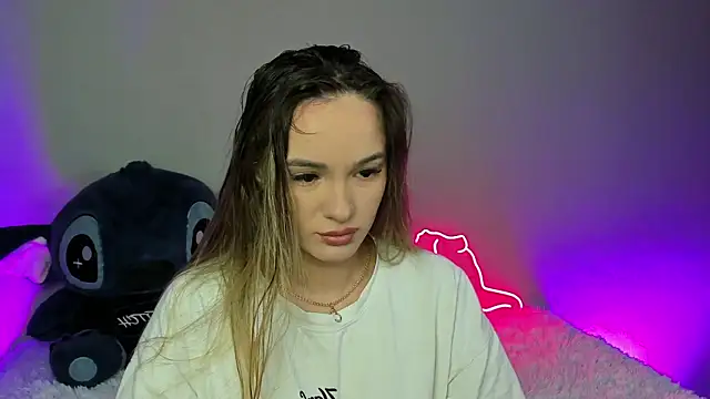 EvaBalmer online show from 11.25.25