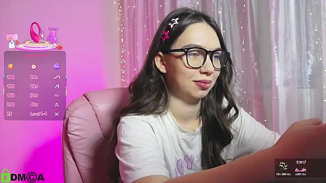 Snapshot of Arianahot777 chatting on 11.11.25 Arianahot777 online show from 11.11.25