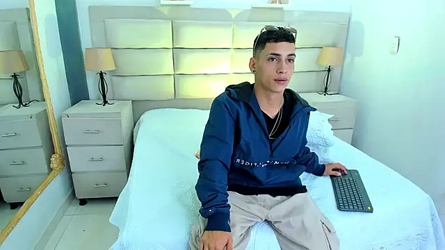 JhoanLeandro online show from 03.05.25