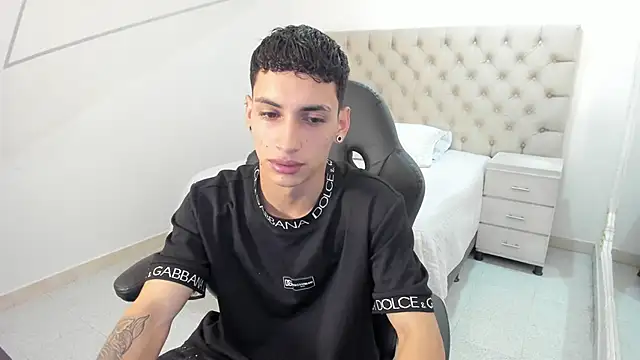 JhoanLeandro online show from 09.21.25