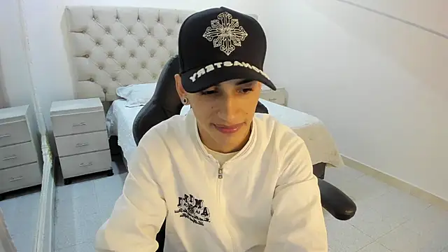 JhoanLeandro online show from 11.30.25