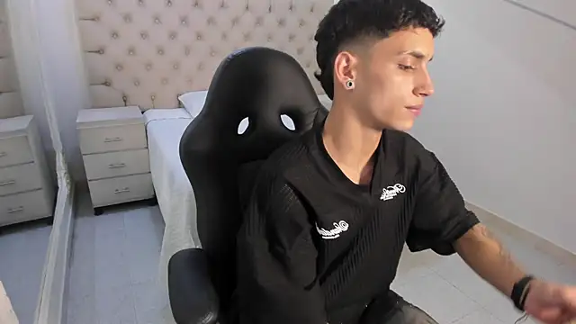 JhoanLeandro online show from 01.11.26