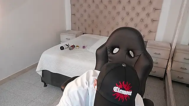 JhoanLeandro online show from 02.22.26