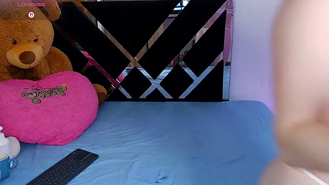 CatalinaSmith1 online show from 03.03.26