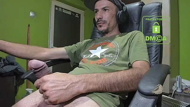 BigCumShoot online show from 10.11.25