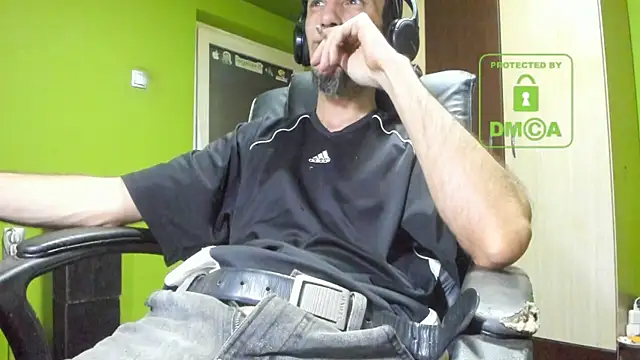 BigCumShoot online show from 12.16.25