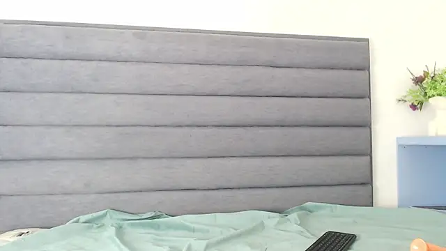 VioletMoon6 online show from 02.23.25