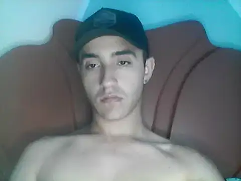 Snapshot of daimon_king05 chatting on 02.05.25 daimon king05 online show from 02.05.25