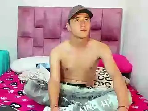 Snapshot of daimon_king05 chatting on 03.14.25 daimon king05 online show from 03.14.25