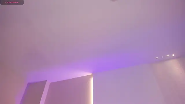 AmaiaHaywood online show from 12.20.25