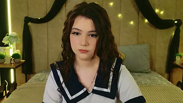 Snapshot of Pauline_Heaven chatting on 03.02.26 Pauline Heaven online show from 03.02.26