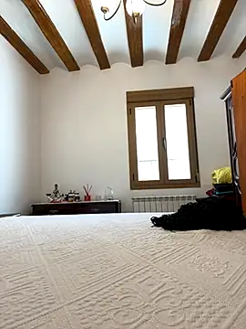 laarti online show from 10.20.25