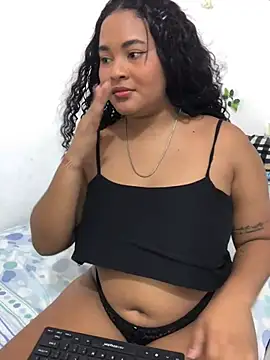 Snapshot of Marce_777 chatting on 03.21.25 Marce 777 online show from 03.21.25
