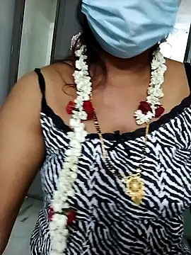 Snapshot of Tamil_Radha chatting on 02.20.25 Tamil Radha online show from 02.20.25