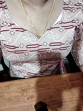 Snapshot of Tamil_Radha chatting on 09.10.25 Tamil Radha online show from 09.10.25