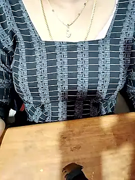 Snapshot of Tamil_Radha chatting on 09.22.25 Tamil Radha online show from 09.22.25