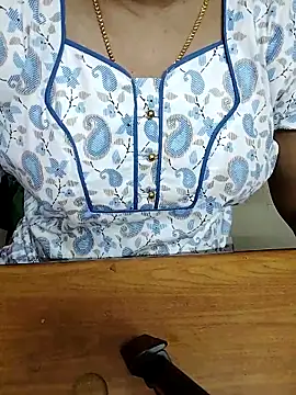 Snapshot of Tamil_Radha chatting on 09.26.25 Tamil Radha online show from 09.26.25