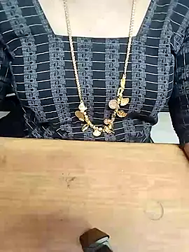 Snapshot of Tamil_Radha chatting on 10.04.25 Tamil Radha online show from 10.04.25