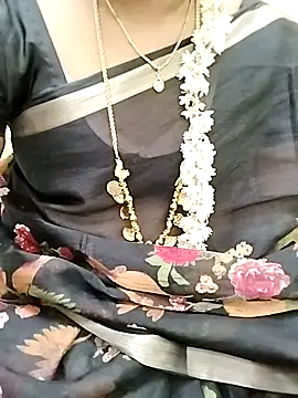 Snapshot of Tamil_Radha chatting on 10.13.25 Tamil Radha online show from 10.13.25