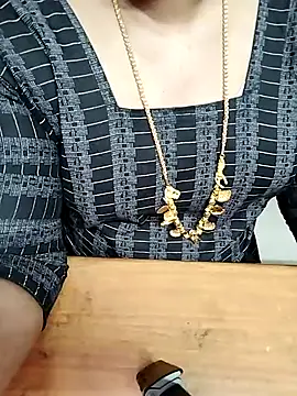 Snapshot of Tamil_Radha chatting on 10.14.25 Tamil Radha online show from 10.14.25