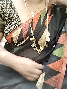 Snapshot of Tamil_Radha chatting on 10.14.25 Tamil Radha online show from 10.14.25