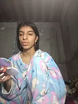 Snapshot of Ariell_Kieran chatting on 02.13.25 Ariell Kieran online show from 02.13.25