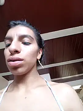 Snapshot of Ariell_Kieran chatting on 03.03.25 Ariell Kieran online show from 03.03.25