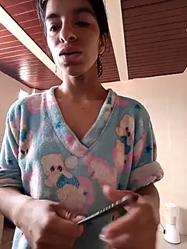 Snapshot of Ariell_Kieran chatting on 03.09.25 Ariell Kieran online show from 03.09.25