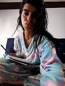 Snapshot of Ariell_Kieran chatting on 03.09.25 Ariell Kieran online show from 03.09.25