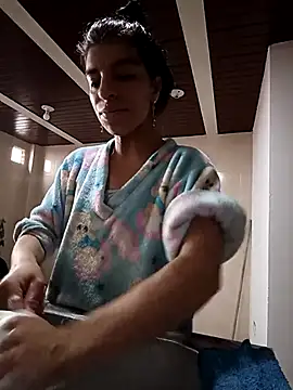 Snapshot of Ariell_Kieran chatting on 03.11.25 Ariell Kieran online show from 03.11.25