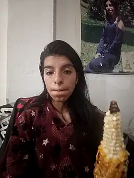 Snapshot of Ariell_Kieran chatting on 09.27.25 Ariell Kieran online show from 09.27.25