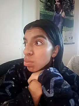 Snapshot of Ariell_Kieran chatting on 10.02.25 Ariell Kieran online show from 10.02.25