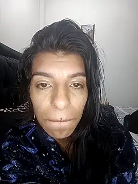 Snapshot of Ariell_Kieran chatting on 10.06.25 Ariell Kieran online show from 10.06.25