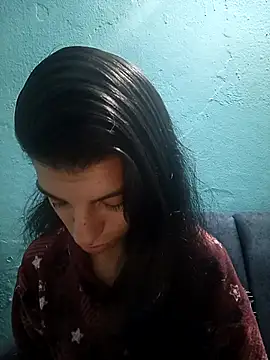 Snapshot of Ariell_Kieran chatting on 10.16.25 Ariell Kieran online show from 10.16.25