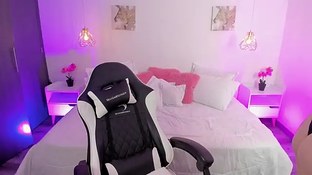 whiteatenea online show from 09.24.25