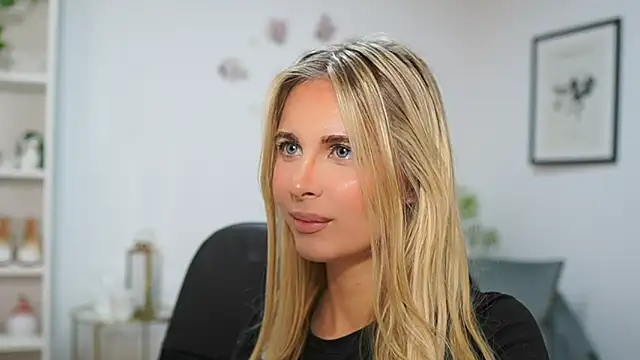 Snapshot of catecrago_ chatting on 03.19.25 catecrago online show from 03.19.25