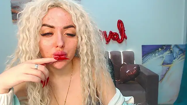 MissisCaty online show from 02.13.25